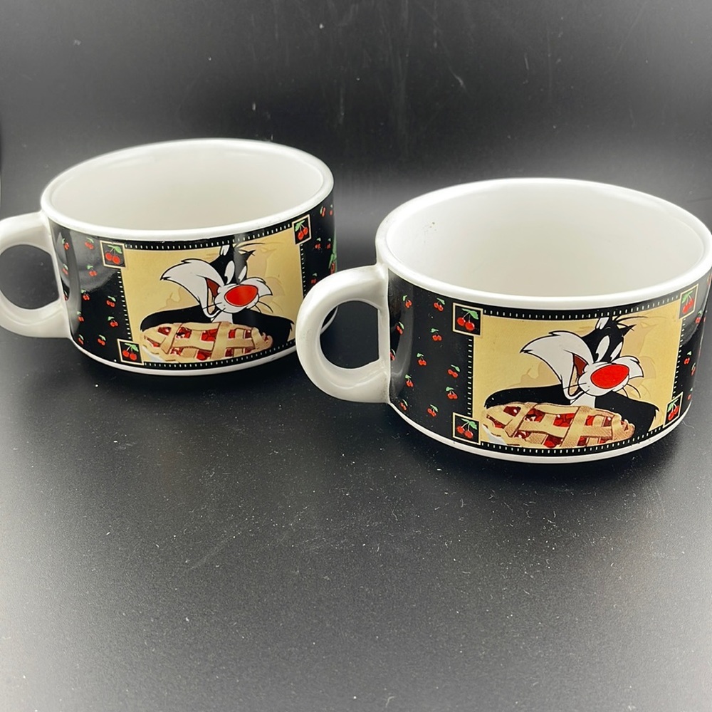 2 - 1998 BUGS BUNNY SYLVESTER & TWEETY 12 oz SOUP MUGS